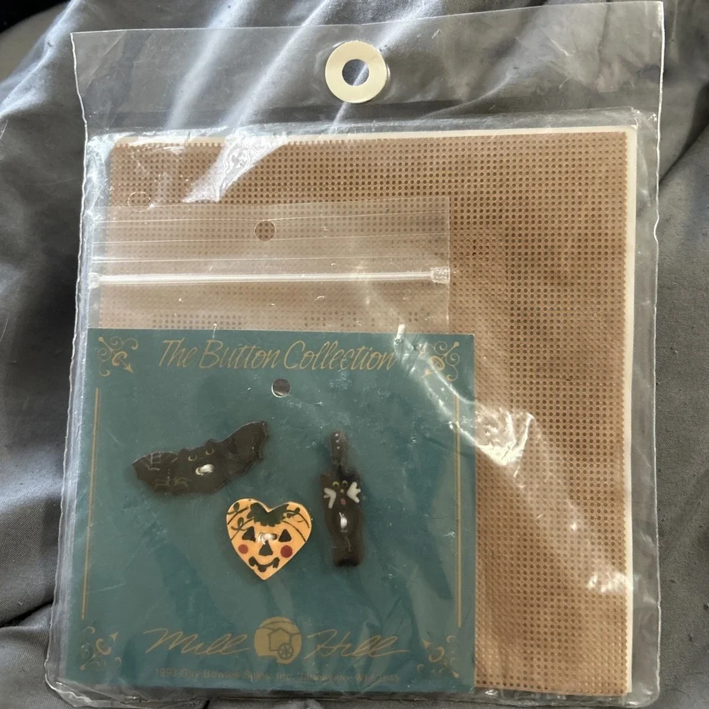 Mill Hill WITCHY BOO Buttoned & Beaded Kit 1995 Autumn Series 2 MHCB43 Halloween